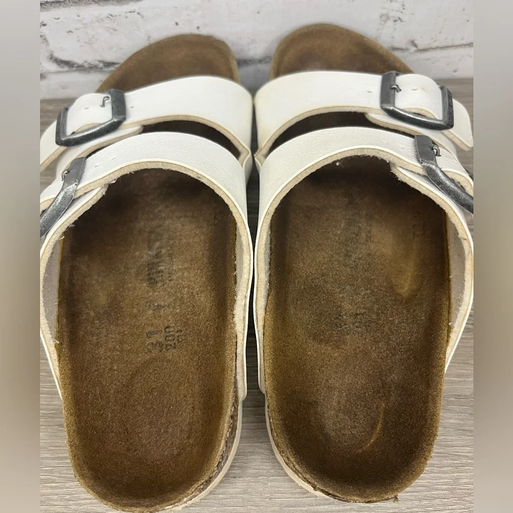 Youth Birkenstock White Arizonas - Size 13 (31) - Picture 2 of 5